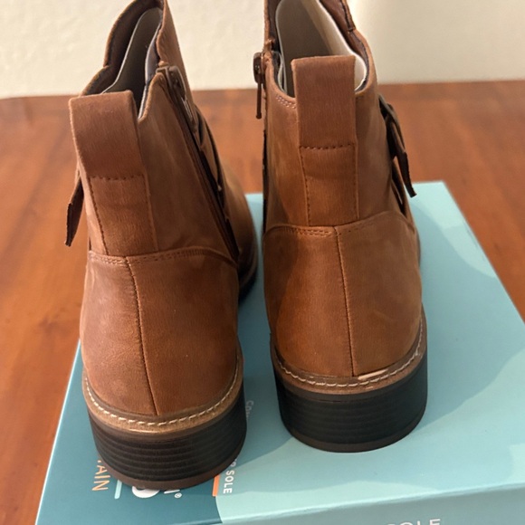 White Mountain Brown Heeled Boots with Strap NWOT - Picture 2 of 7